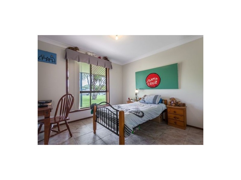 4 Elizabeth Street, Withcott QLD 4352