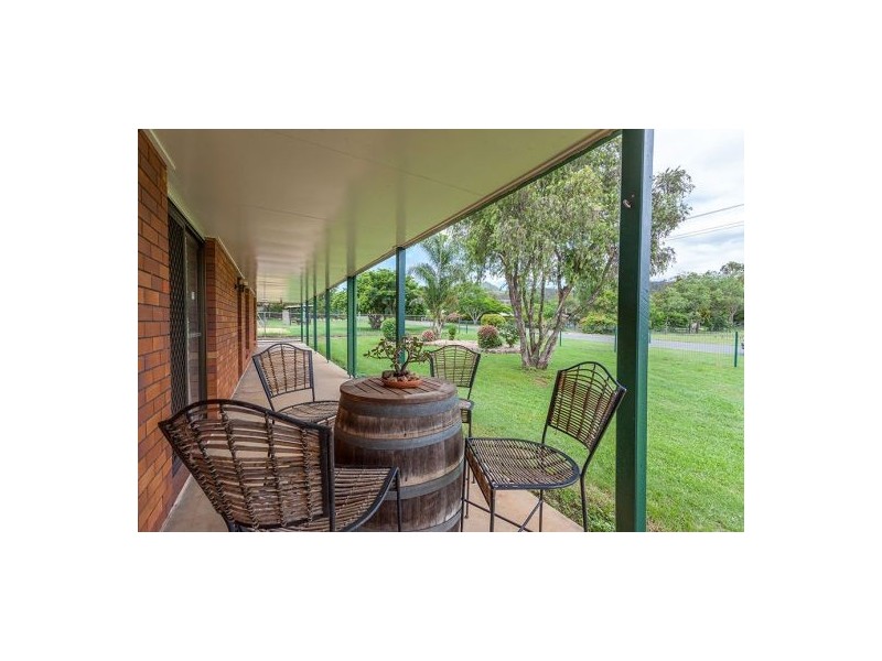 4 Elizabeth Street, Withcott QLD 4352