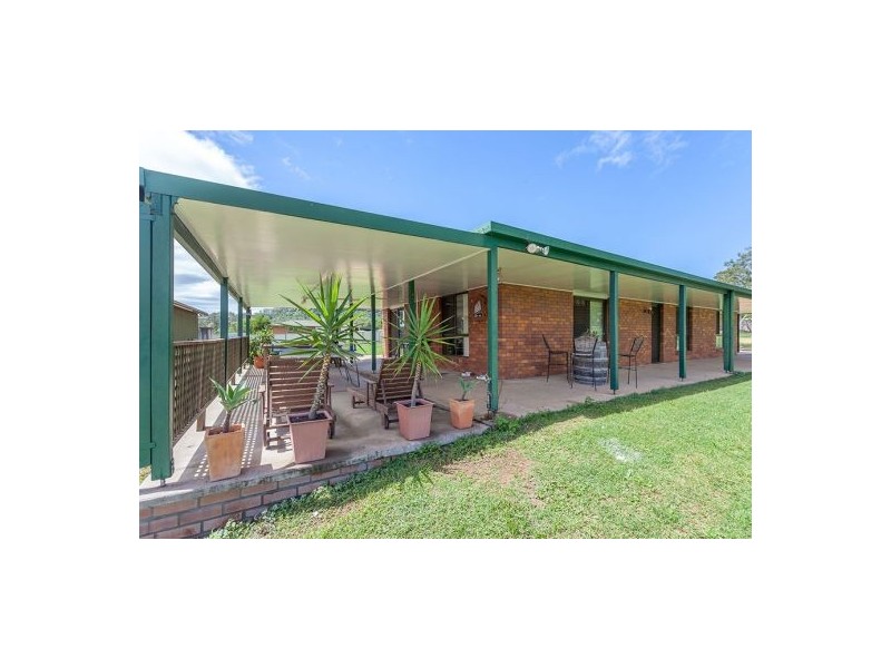 4 Elizabeth Street, Withcott QLD 4352