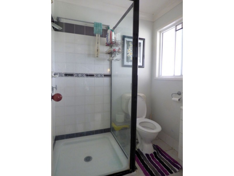 8 Pinnell Road, Crows Nest QLD 4355