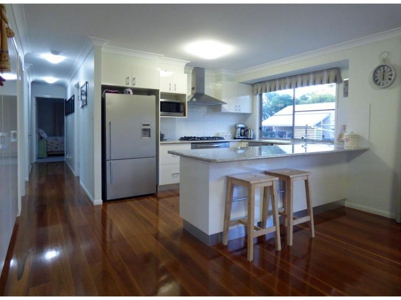 14A Esk Street, Crows Nest QLD 4355