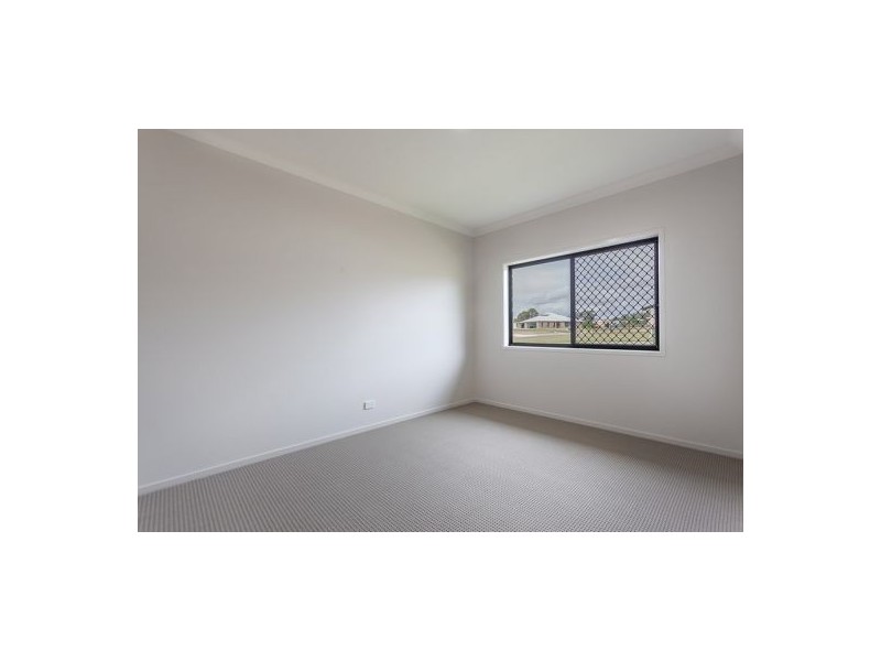 17 Kimdonn Drive, Withcott QLD 4352