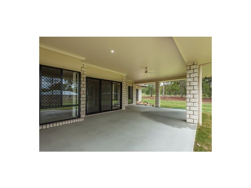 17 Kimdonn Drive, Withcott QLD 4352