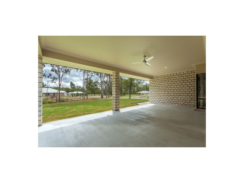 17 Kimdonn Drive, Withcott QLD 4352