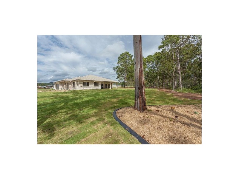 17 Kimdonn Drive, Withcott QLD 4352