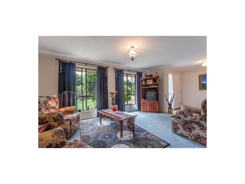 23 School Street, Helidon QLD 4344