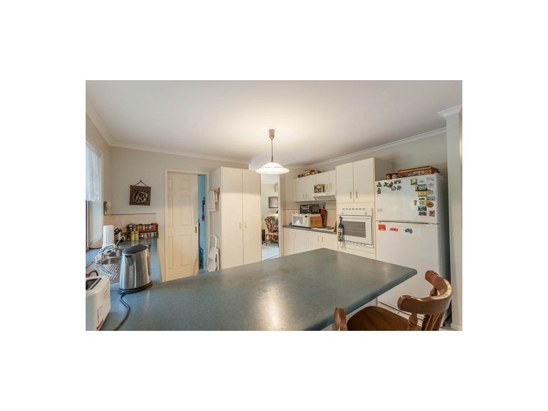23 School Street, Helidon QLD 4344