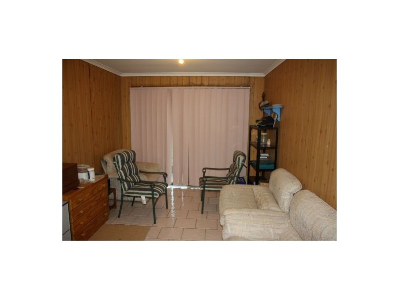 1 Vista Court, Withcott QLD 4352
