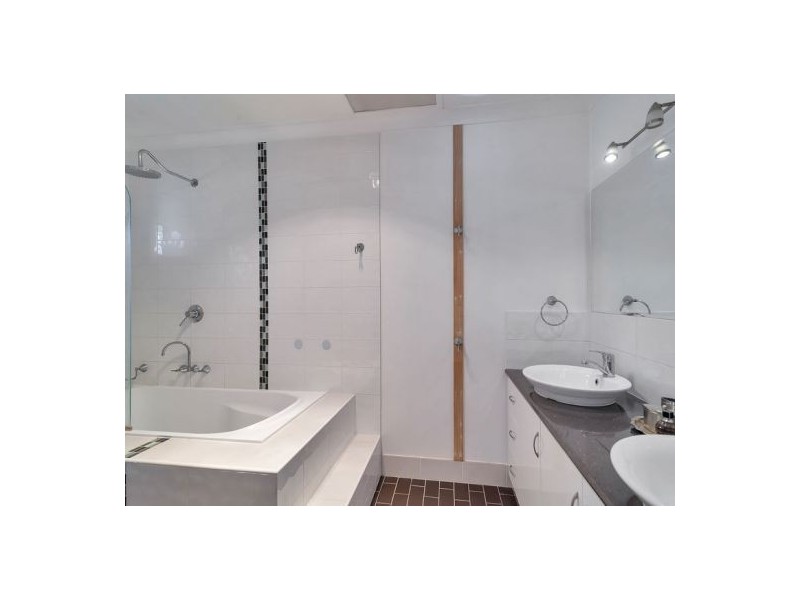 8432 Warrego Highway, Withcott QLD 4352
