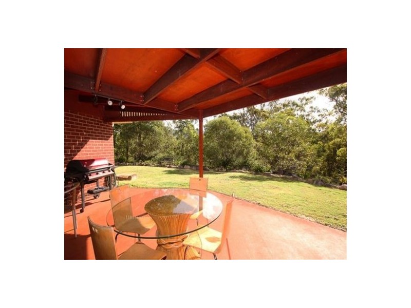 33 Berghofer Drive, Withcott QLD 4352
