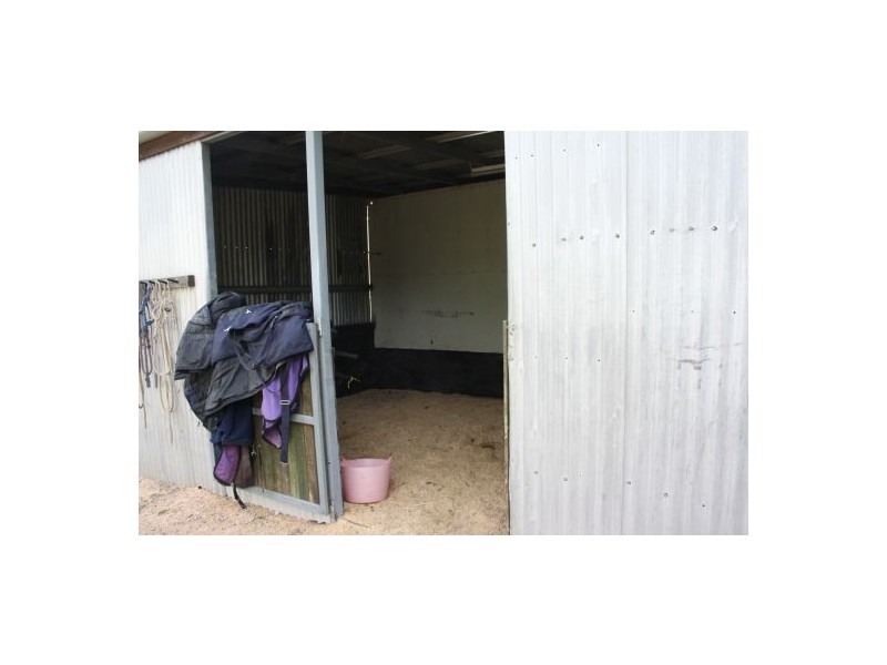 238 Howmans Road, Upper Lockyer QLD 4352