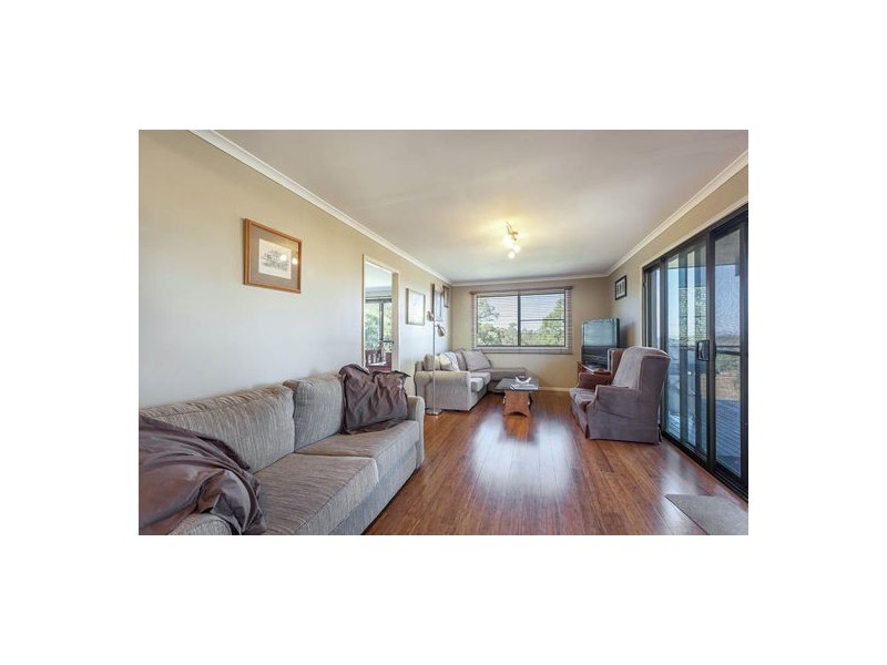 238 Howmans Road, Upper Lockyer QLD 4352