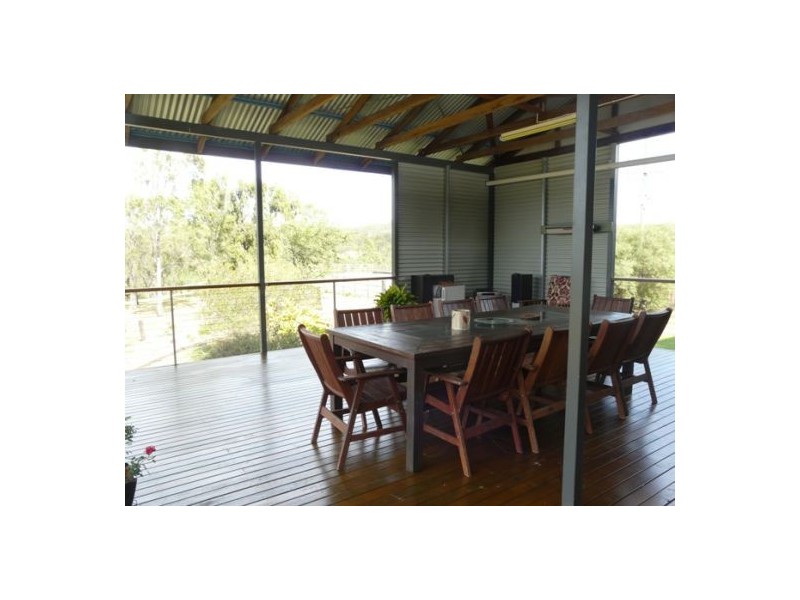 238 Howmans Road, Upper Lockyer QLD 4352