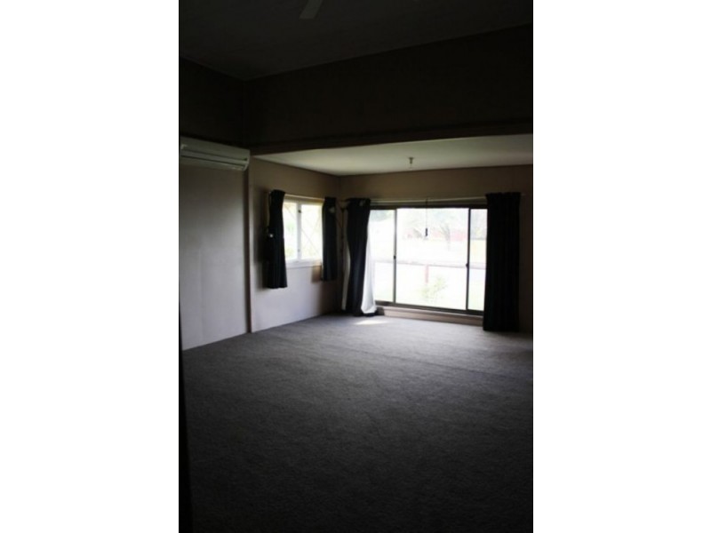 24 Station Street, Helidon QLD 4344