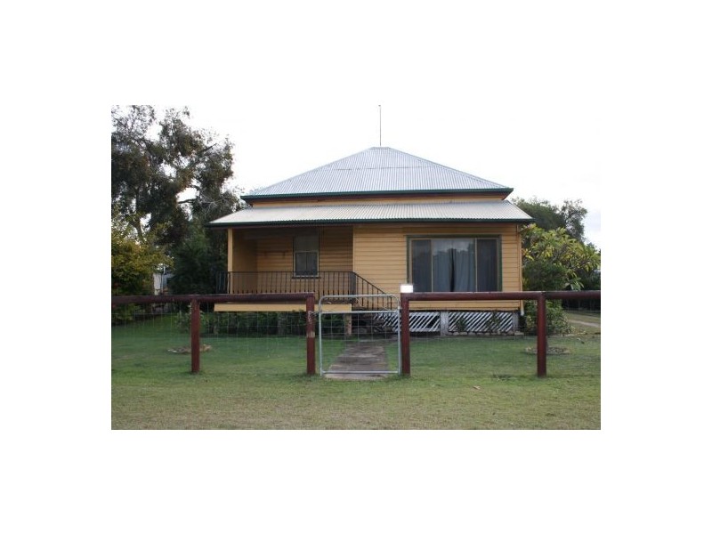 24 Station Street, Helidon QLD 4344