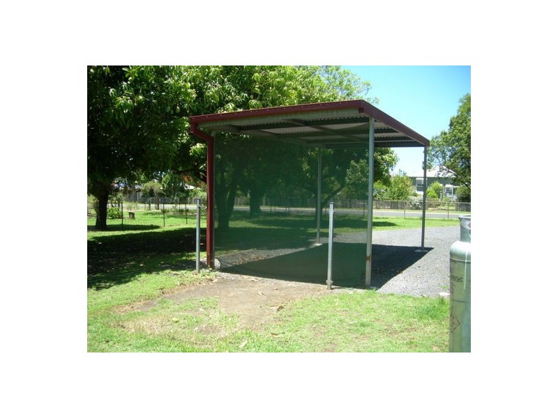 4 School Street, Helidon QLD 4344