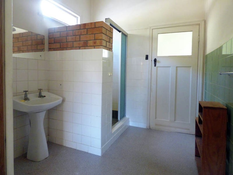 7802 New England Highway, Crows Nest QLD 4355
