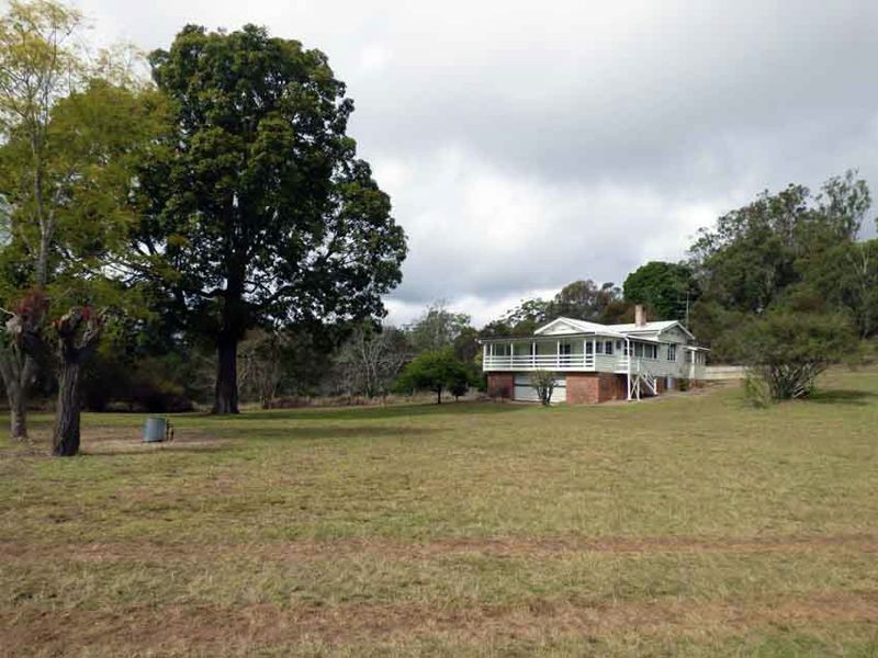 7802 New England Highway, Crows Nest QLD 4355