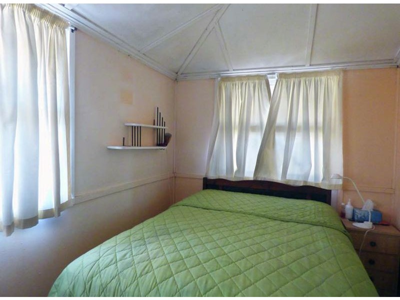 7802 New England Highway, Crows Nest QLD 4355