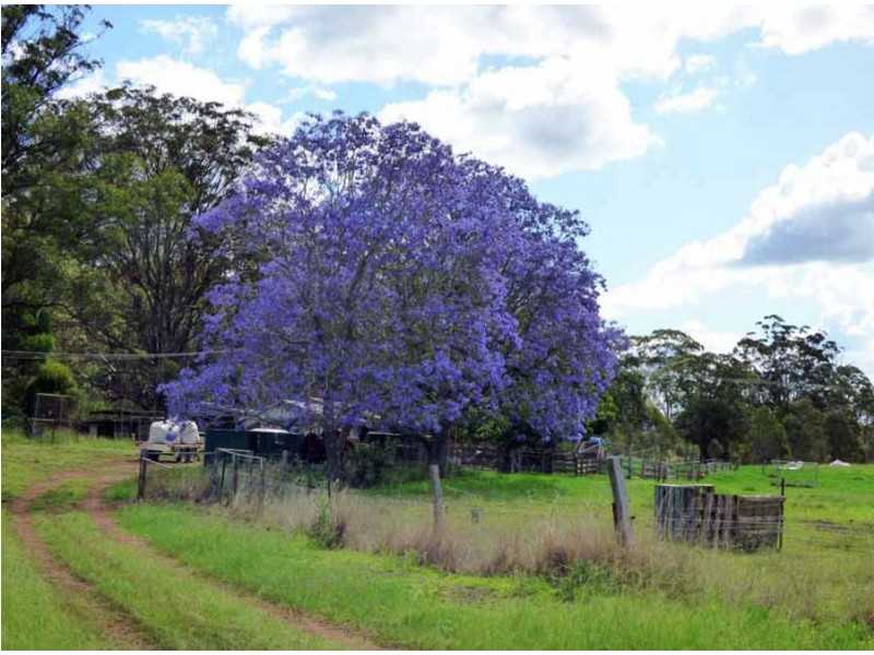 7802 New England Highway, Crows Nest QLD 4355