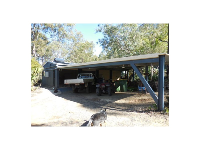 6 Hoods Road, Upper Lockyer QLD 4352