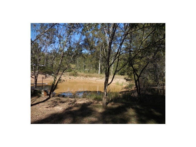 6 Hoods Road, Upper Lockyer QLD 4352