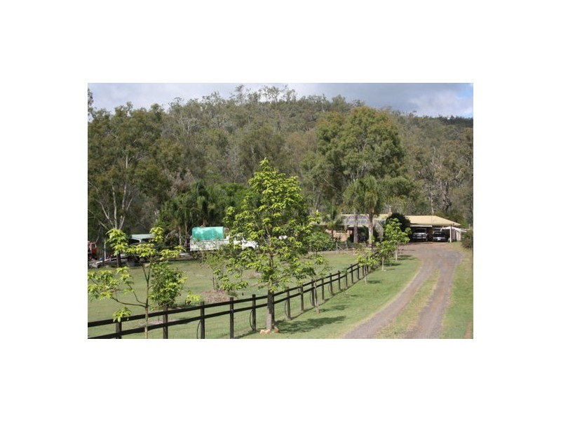 105 Sutcliffe Road, Upper Flagstone QLD 4344