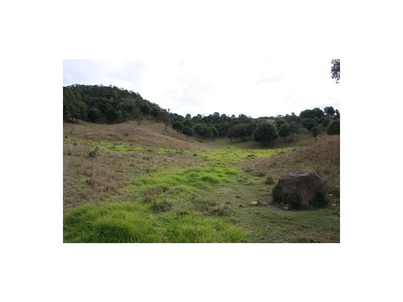 138 Topps Road, Flagstone Creek QLD 4344