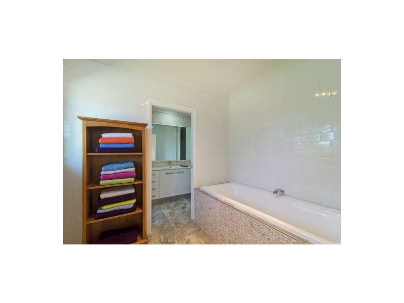 233 Flagstone Creek Rd, Carpendale QLD 4344