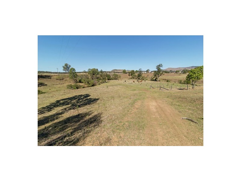 233 Flagstone Creek Rd, Carpendale QLD 4344