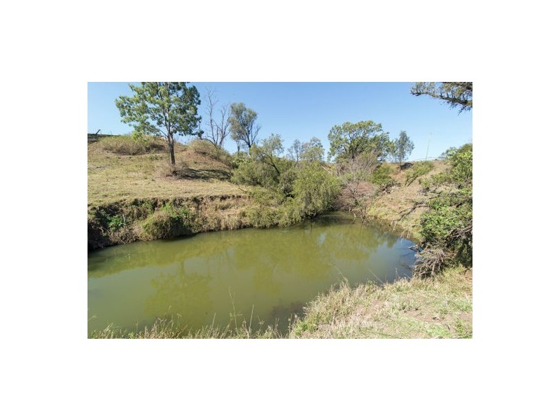 233 Flagstone Creek Rd, Carpendale QLD 4344