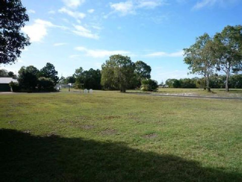 1 Grevillea Court, Woodgate QLD 4660