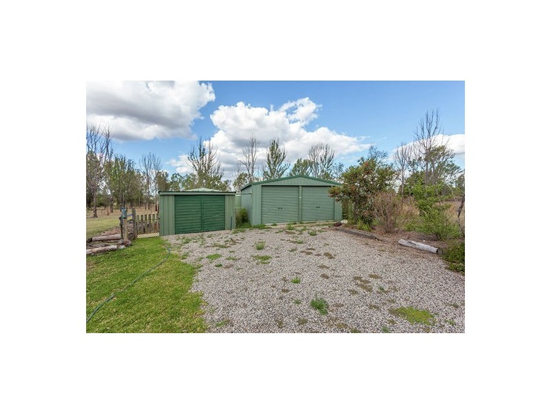 3 Connoles Rd, Postmans Ridge QLD 4352