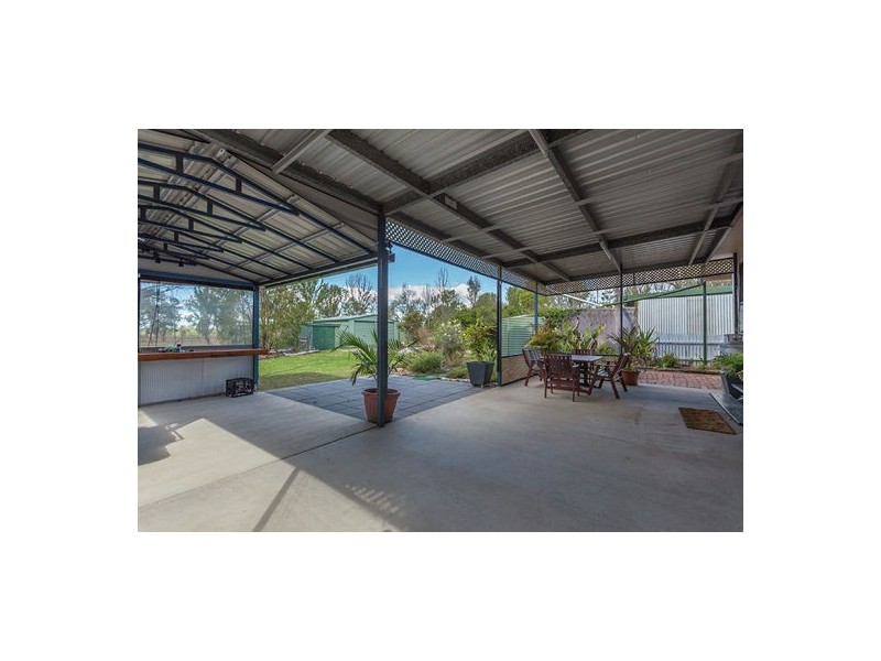 3 Connoles Rd, Postmans Ridge QLD 4352
