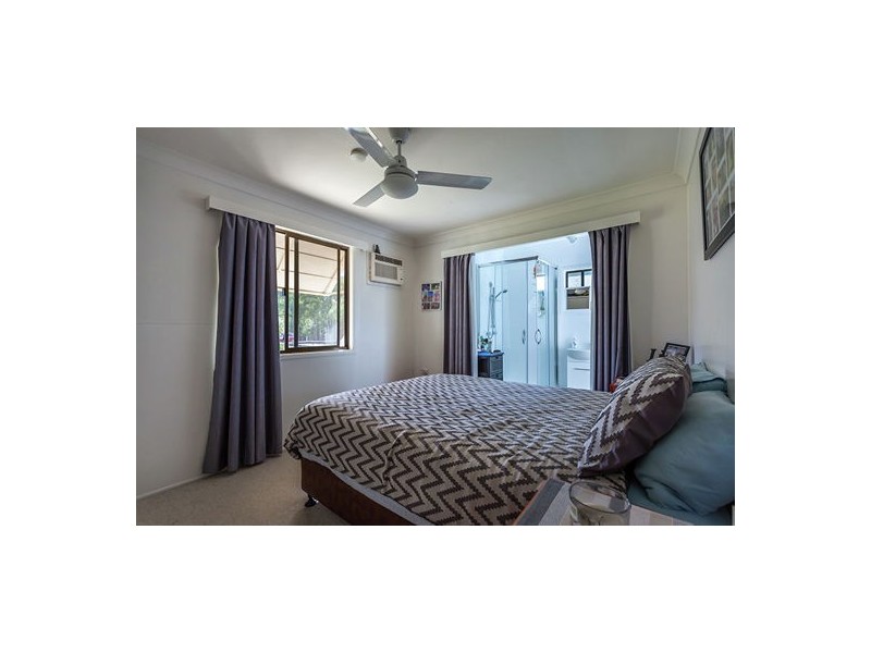 3 Connoles Rd, Postmans Ridge QLD 4352