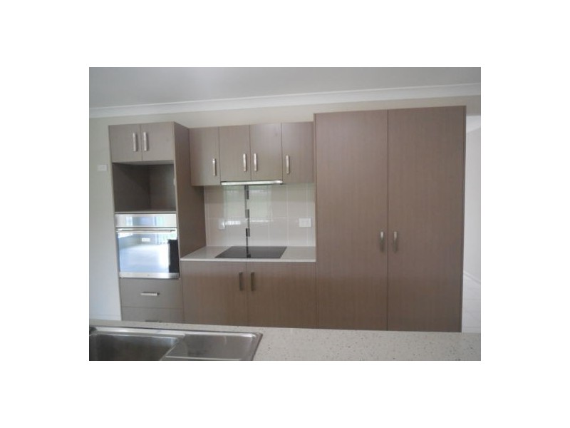 1 CASUARINA CRES, Withcott QLD 4352