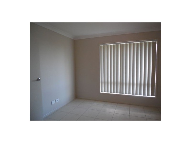 1 CASUARINA CRES, Withcott QLD 4352