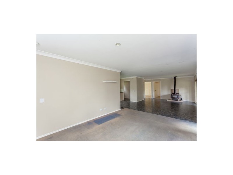 5 Russell Street, Helidon QLD 4344