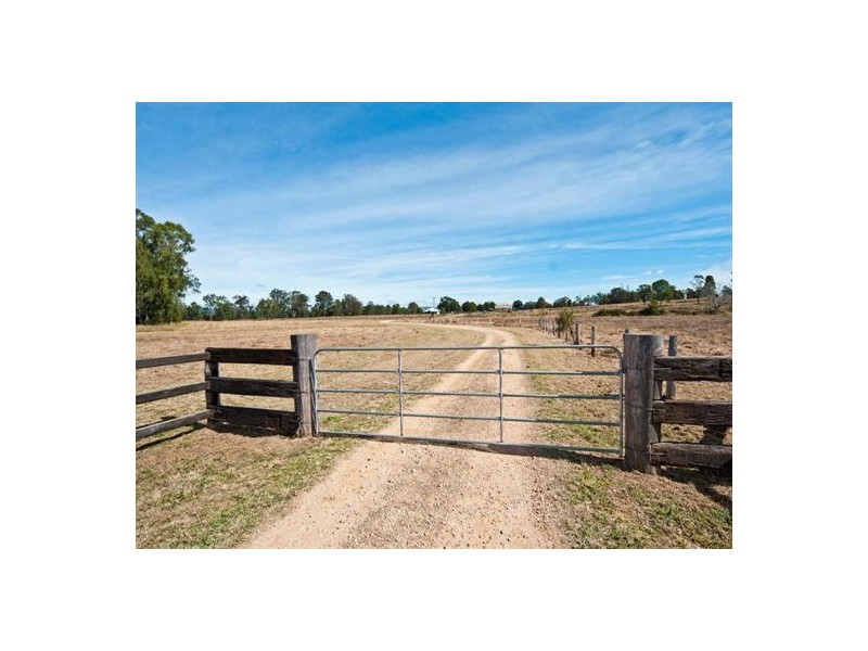 35 Sandy Creek Road, Grantham QLD 4347
