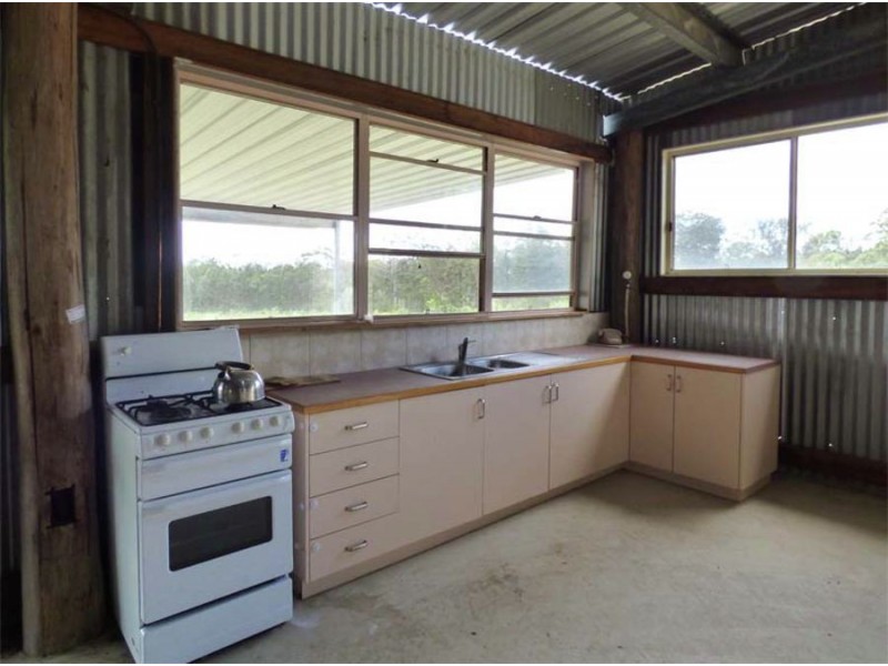 281 Dyer Road Googa Creek, Blackbutt QLD 4306