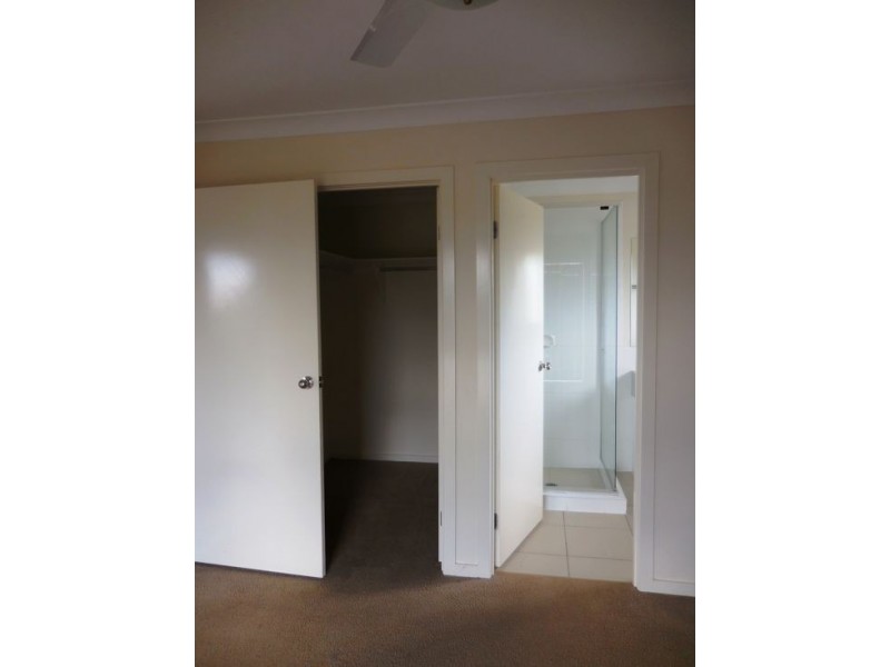 3 Casuarina Crescent, Withcott QLD 4352