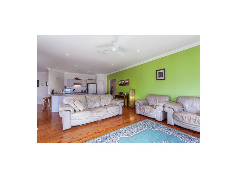 8 Carly Drive, Helidon QLD 4344