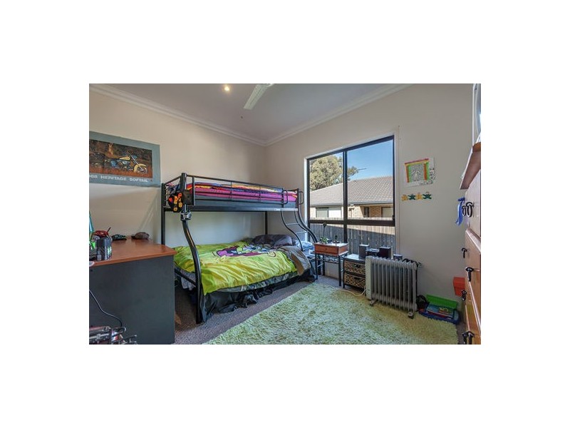 8 Carly Drive, Helidon QLD 4344