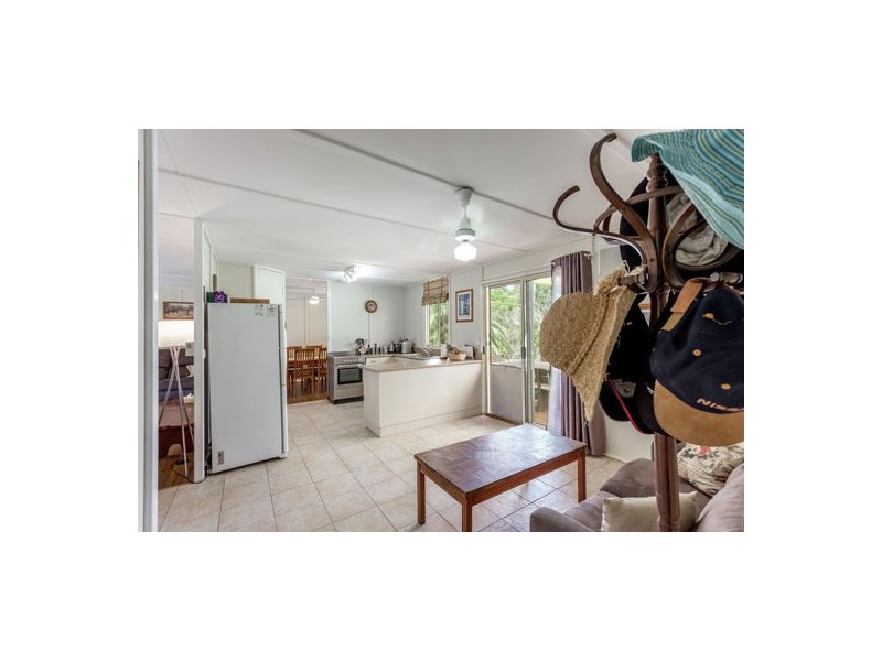 27 Squires Rd, Lockyer QLD 4344