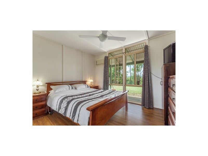 27 Squires Rd, Lockyer QLD 4344