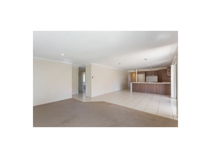 10 Paige Place, Helidon QLD 4344