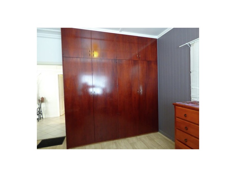 8 Andrews Road, Crows Nest QLD 4355