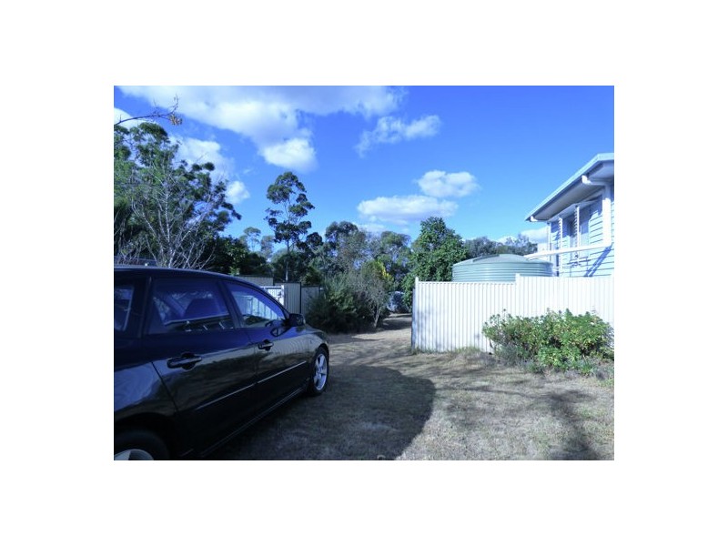 8 Andrews Road, Crows Nest QLD 4355