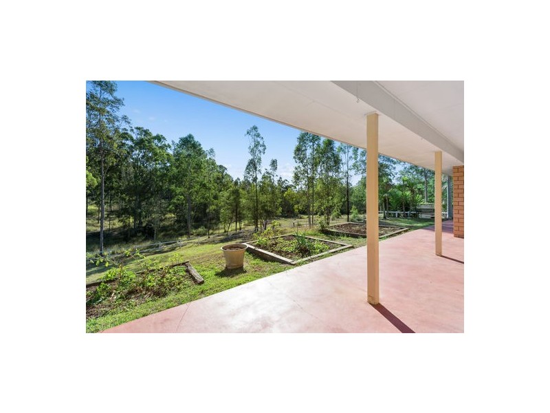 40 Dobel Drive, Upper Lockyer QLD 4352