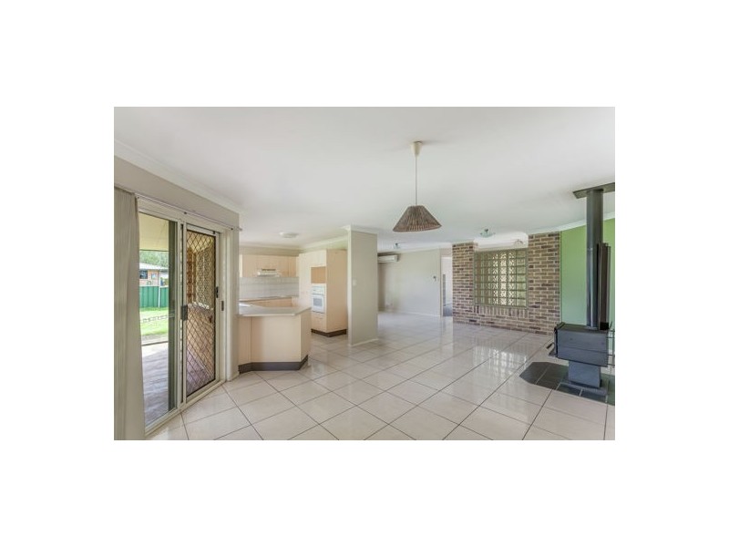 9 Bradton Court, Withcott QLD 4352